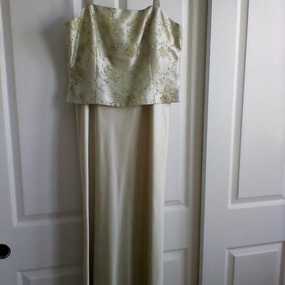 Mother/Grandmother of the bride dress - Picture 11 of 12